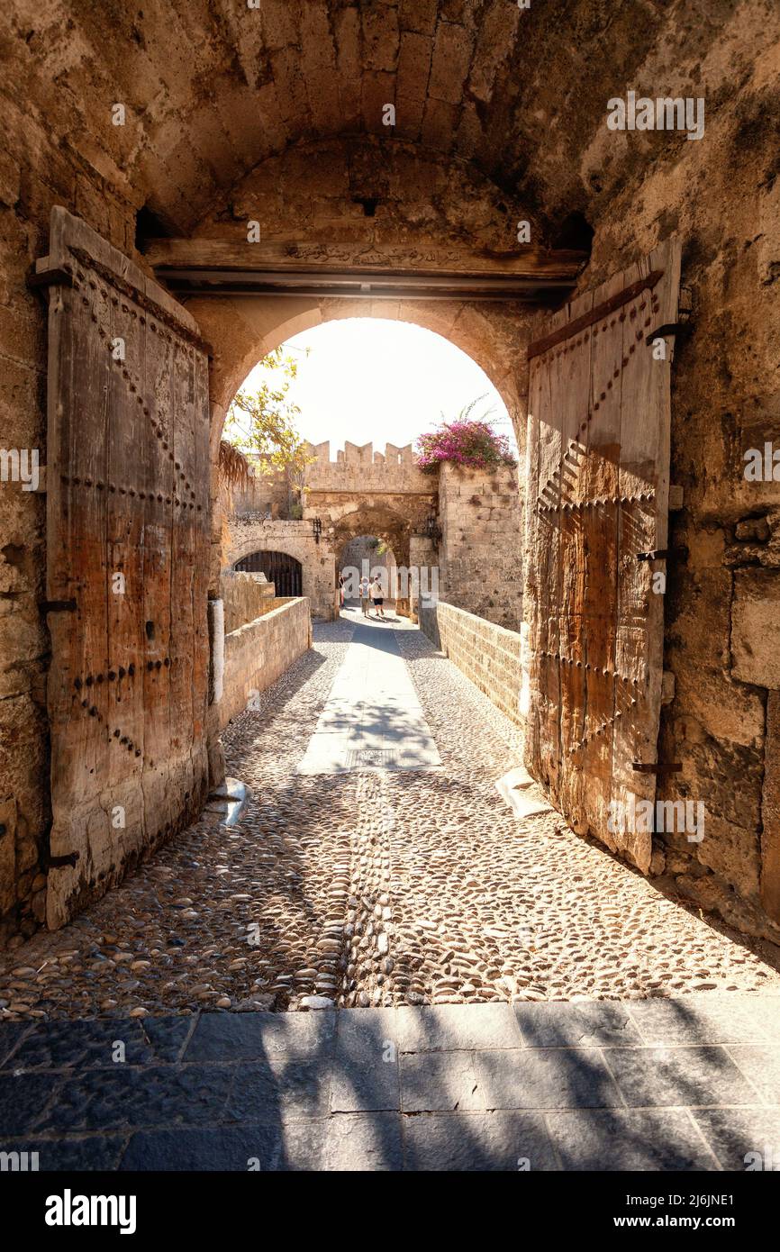 Puerta de Amboise en la fortaleza de Rodas, Grecia Foto de stock