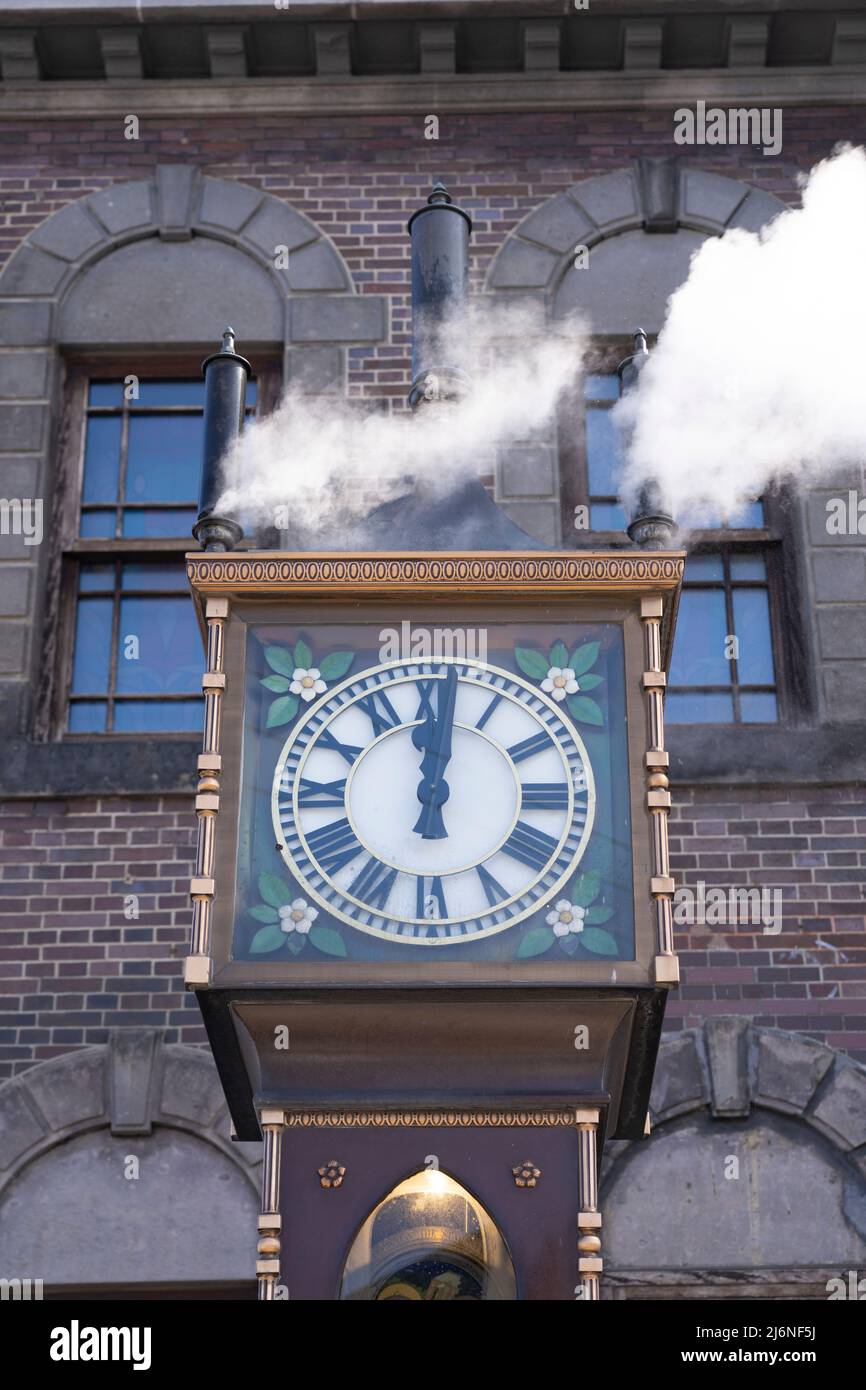 Raymond Saunders diseñó el reloj de vapor Otaru en la encrucijada de Marchen, ciudad de Otaru, Hokkaido, Japón Foto de stock