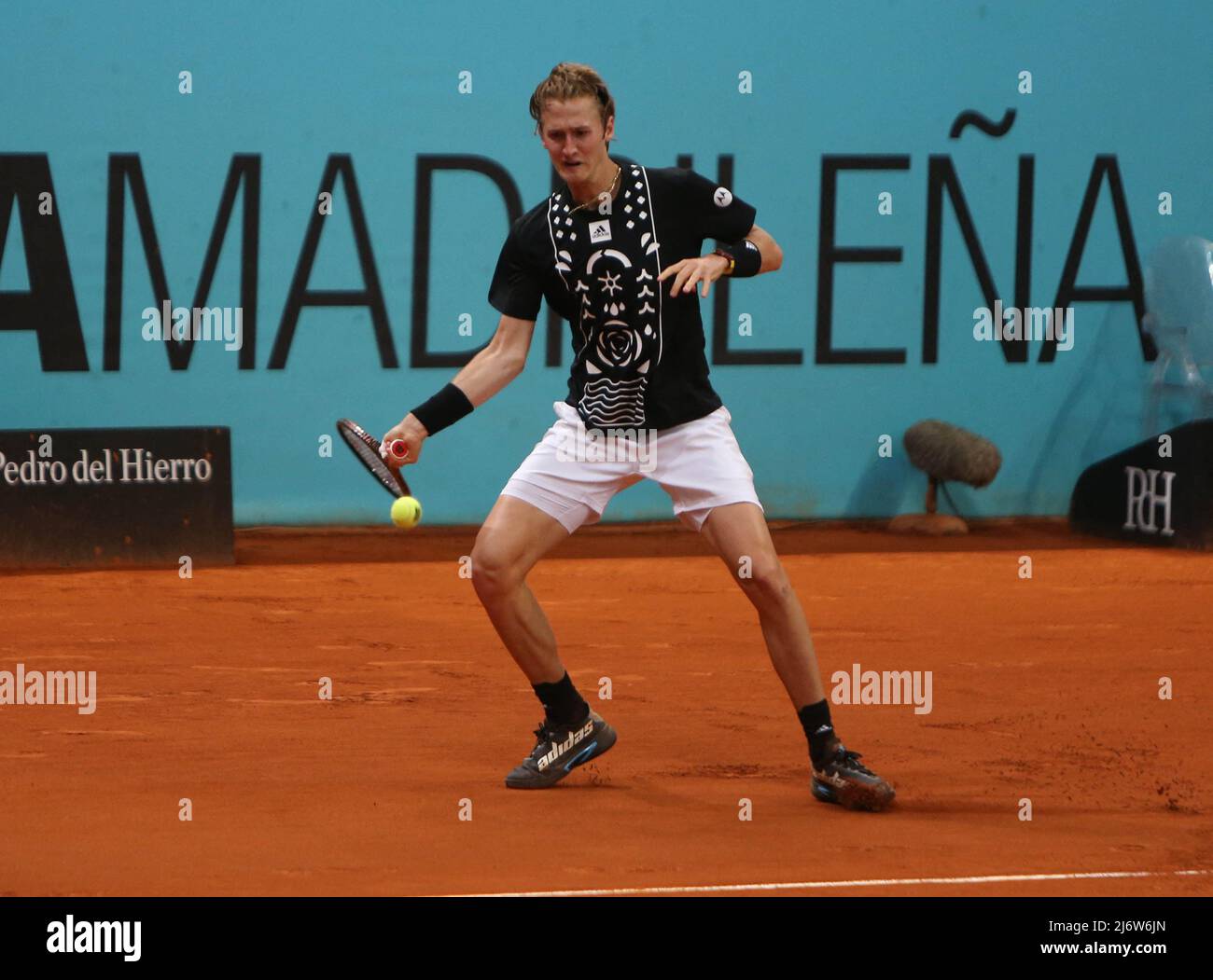 Sebastián Korda de EE.UU. Durante el torneo de tenis Mutua Madrid Open 2022  el 3 de mayo de 2022 en el estadio Caja Magica de Madrid, España. Foto de  Laurent Lairys/ABACAPRESS.COM Fotografía