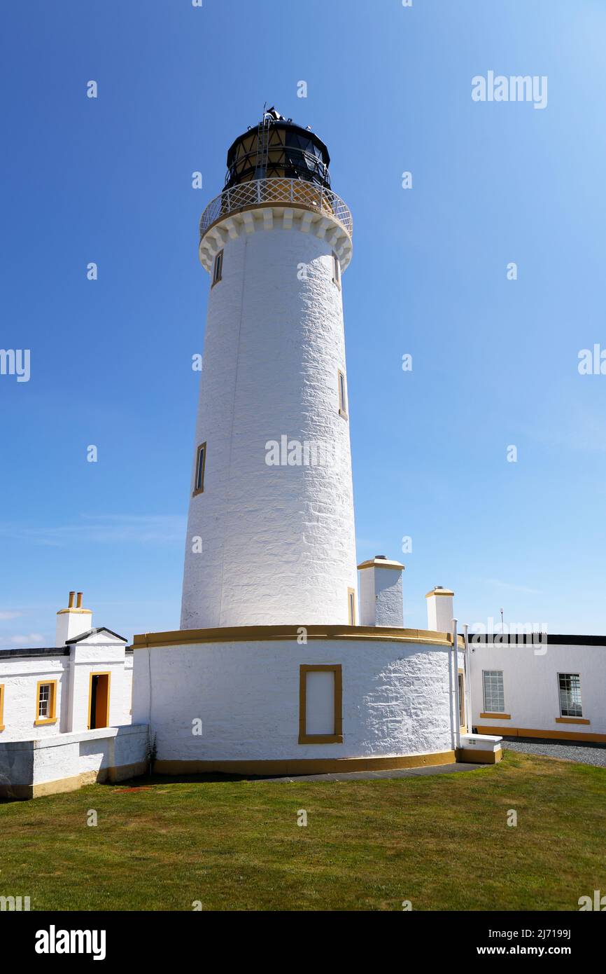 Mull de Galloway Lighthouse que se encuentra en el punto más meridional de Escocia. Foto de stock