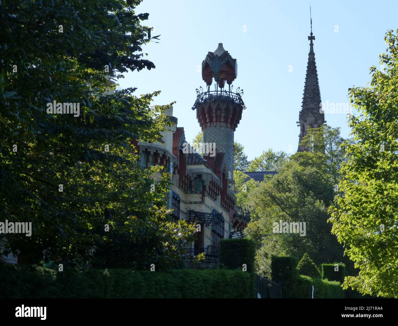 Foto de Palacio de Gaudí en La Antigua, León