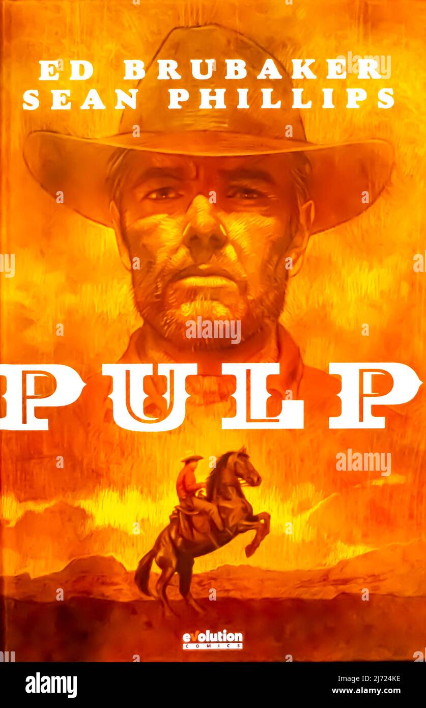 La novela gráfica PULP de Ed Brubaker y Sean Philips, publicada en 2020 Foto de stock