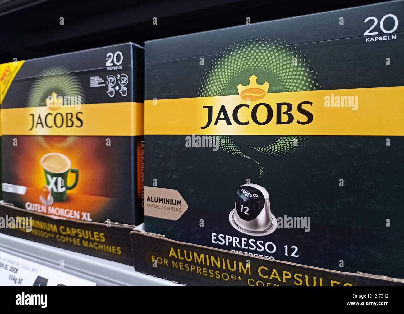 Café Jacobs en cápsulas en el supermercado Rewe Fotografía de stock - Alamy