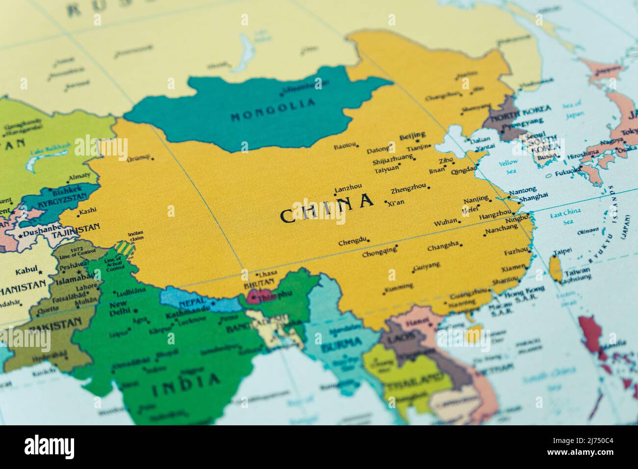 China país y ubicación en el mapa, macro disparo y primer plano de China en el mapa, idea de viaje, concepto de vacaciones, la cultura china, destino de Asia, vista superior Foto de stock