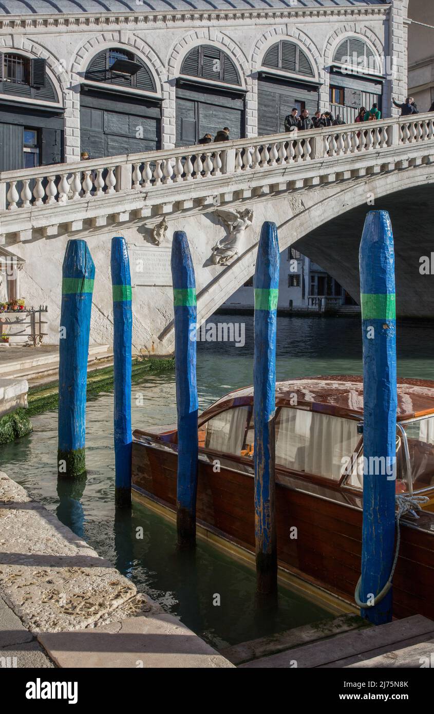 Italien Venedig Rialtobrücke -437 erbaut 1588-91 von Antonio da Ponte Teilansicht von Westen Foto de stock