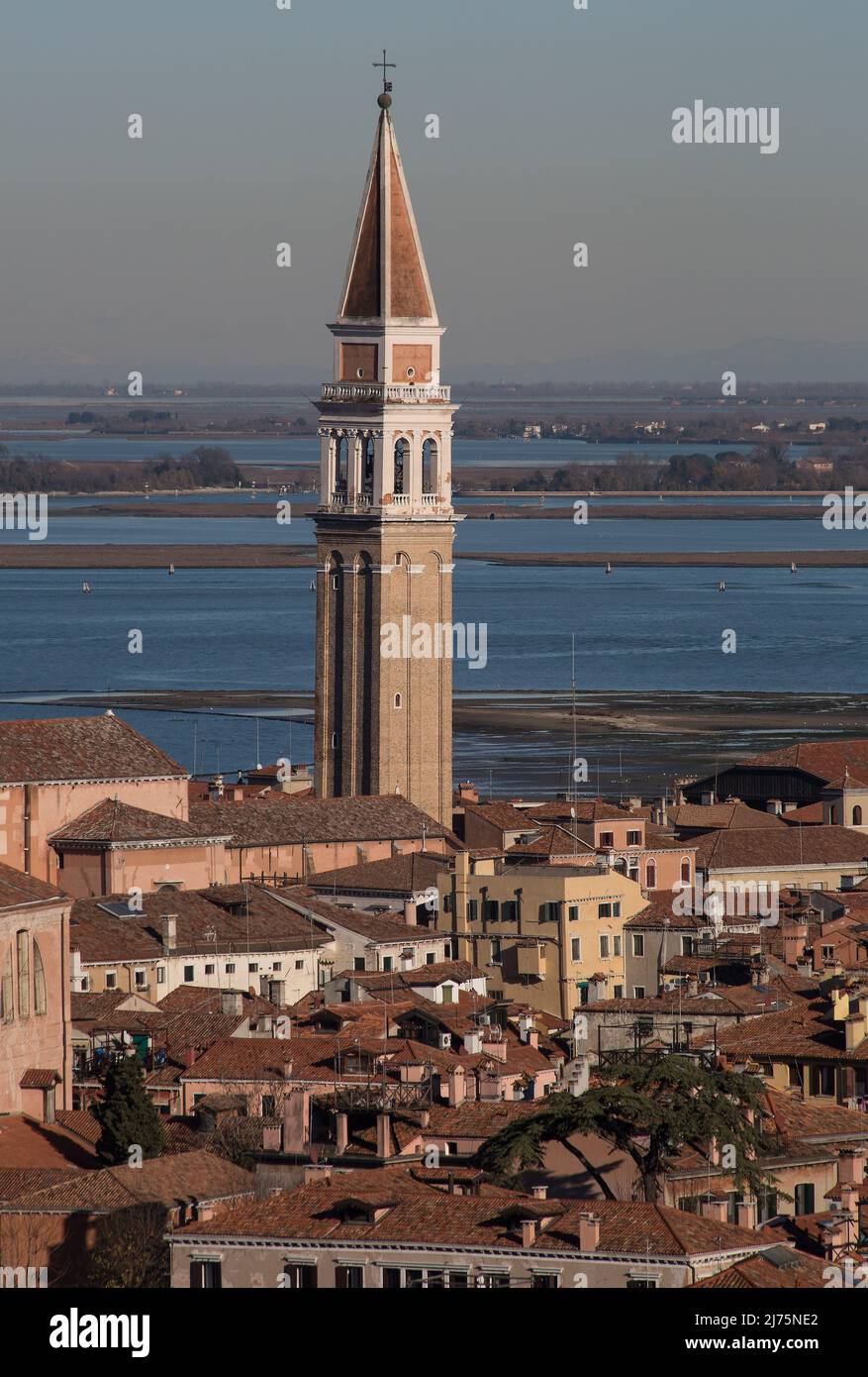 Italien Venedig San Francesco della Vigna -474 Campanile von Südwesten Kirche erbaut 1543-72 von Jacopo Sansovino und Andrea Palladio Foto de stock