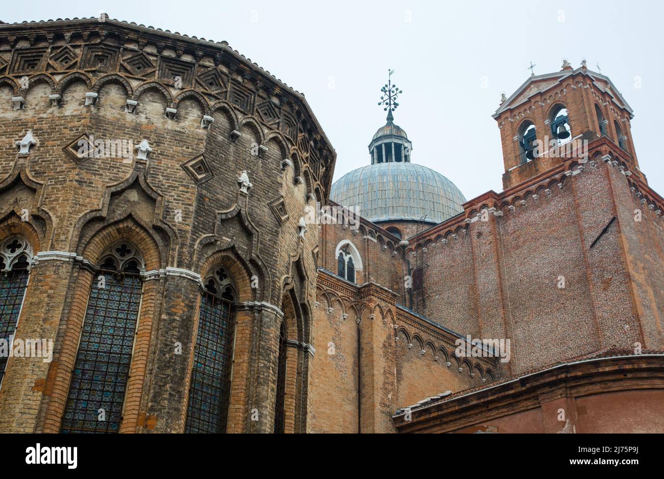 Italien Venedig Zanipolo-Kirche -379 vollendet im 15 JH Teilansicht von Südwesten Untersicht Foto de stock
