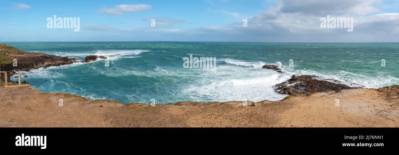 Paisaje costero en Slope Point, punto más al sur de Nueva Zelanda Foto de stock