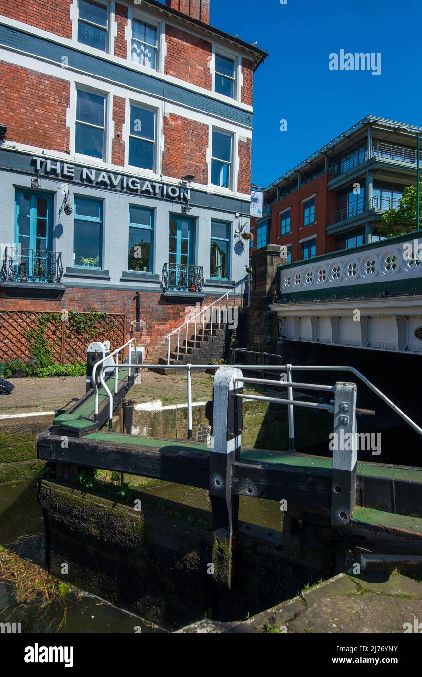 El pub Navigation en Canal Street y el canal de Nottingham y Beeston. Foto de stock