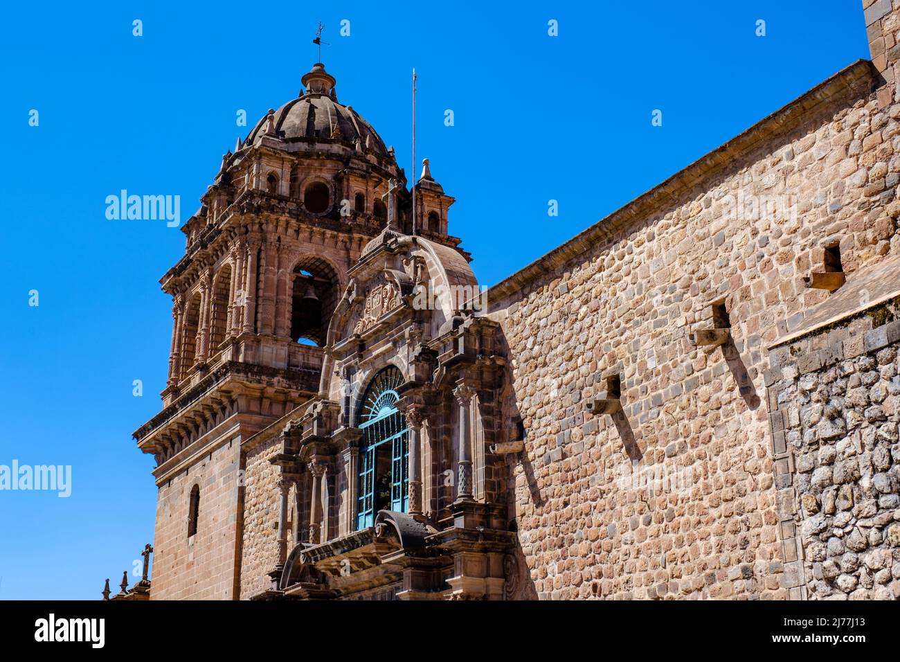 Basílica de La Merced, Convento de La Merced, basílica neoclásica menor en la ciudad de Cusco, Valle Sagrado, Perú Foto de stock