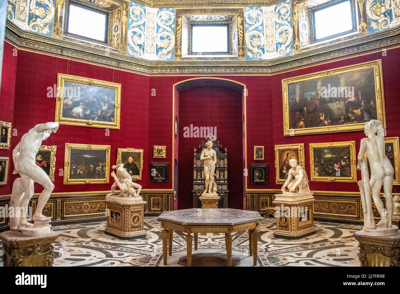 La Tribuna de los Uffizi, sala de la galería, Galería Uffizi, Florencia, Italia Foto de stock