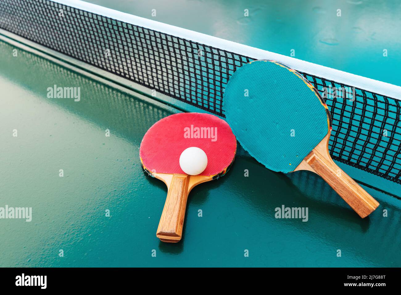 Red de ping pong fotografías e imágenes de alta resolución - Alamy