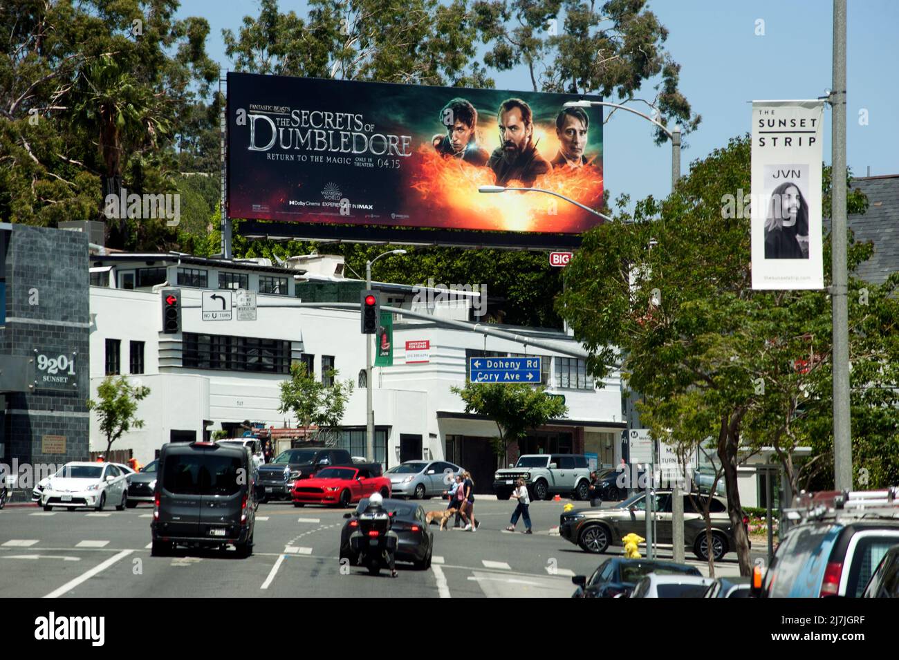Billboard en Sunset Strip Promoviendo los secretos de Dumbledore, Los Angeles, CA Foto de stock