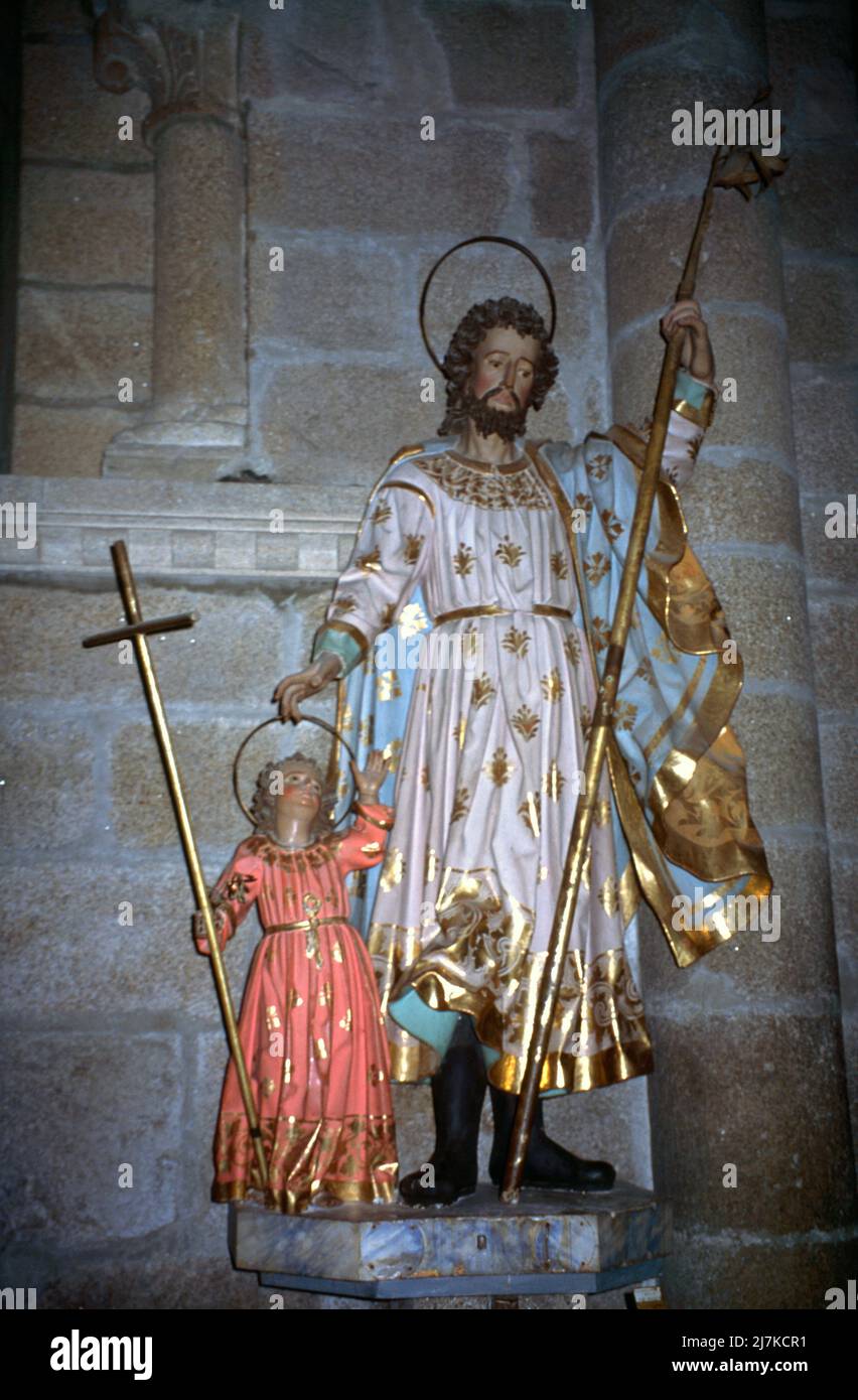 Galicia España Tui Catedral de Santa María Estatua de San José Foto de stock