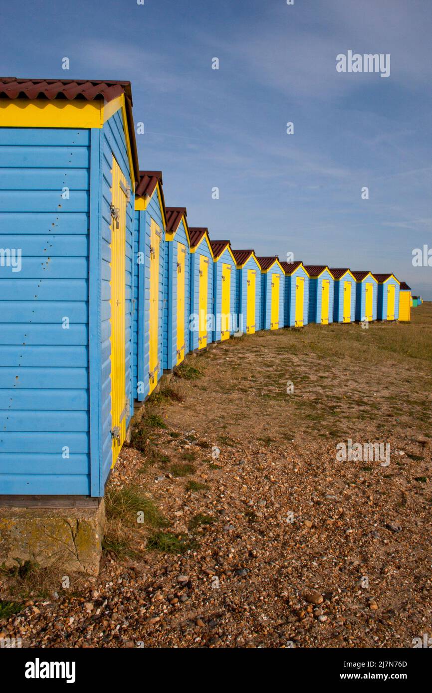 Cabañas de playa, Littlehampton Beach, West Sussex, Inglaterra Foto de stock