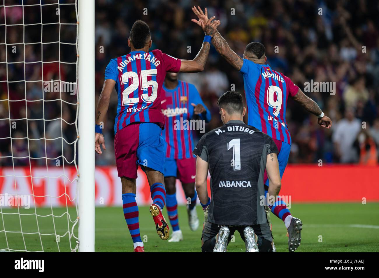 Barcelona, España. 10/05/2022, , Pierre Emerick Aubameyang del FC Barcelona celebra un gol durante el partido de Liga entre el FC Barcelona y el Real Celta de Vigoat Camp Nou en Barcelona, España. Foto de stock