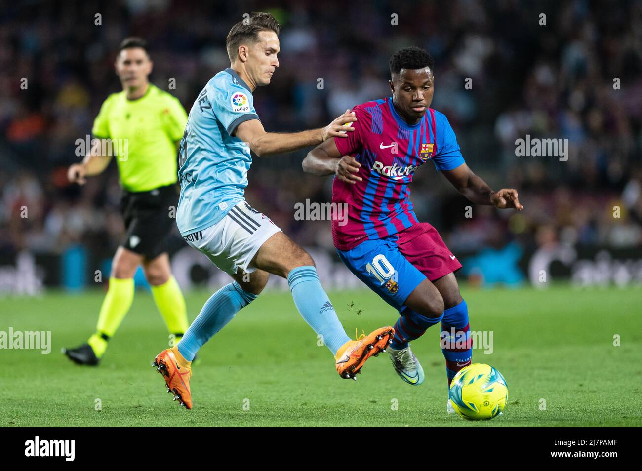 Barcelona, España. 10/05/2022, , Ansu Fati del FC Barcelona durante el partido de Liga entre el FC Barcelona y el Real Celta de Vigoat Camp Nou en Barcelona, España. Foto de stock