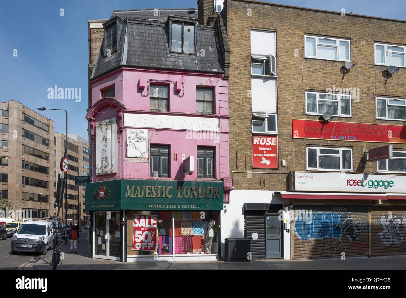 Coloridas telas africanas en Brixton, South London, Reino Unido Fotografía  de stock - Alamy