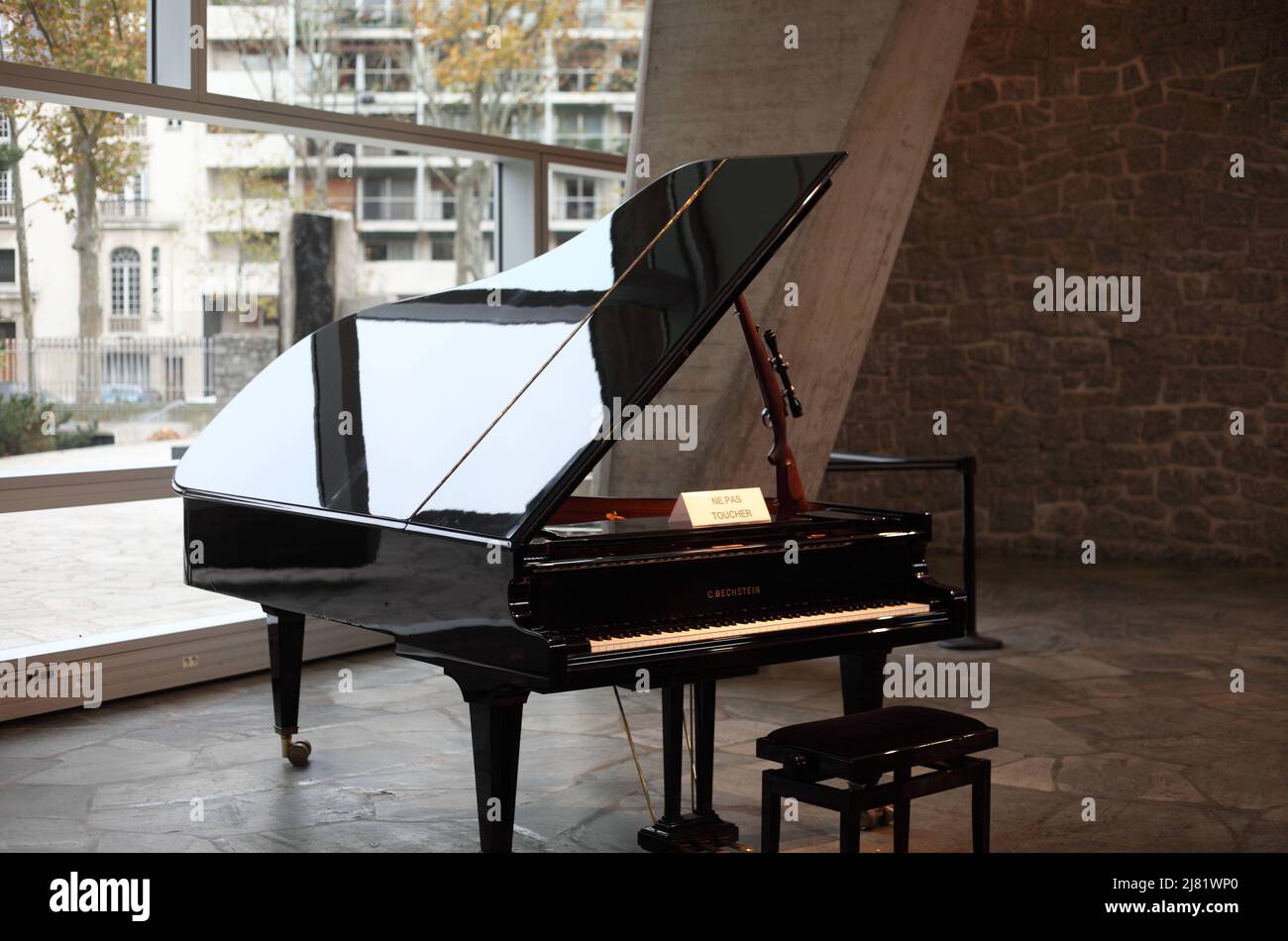 Piano à cola, Unesco, París, Francia Fotografía de stock - Alamy