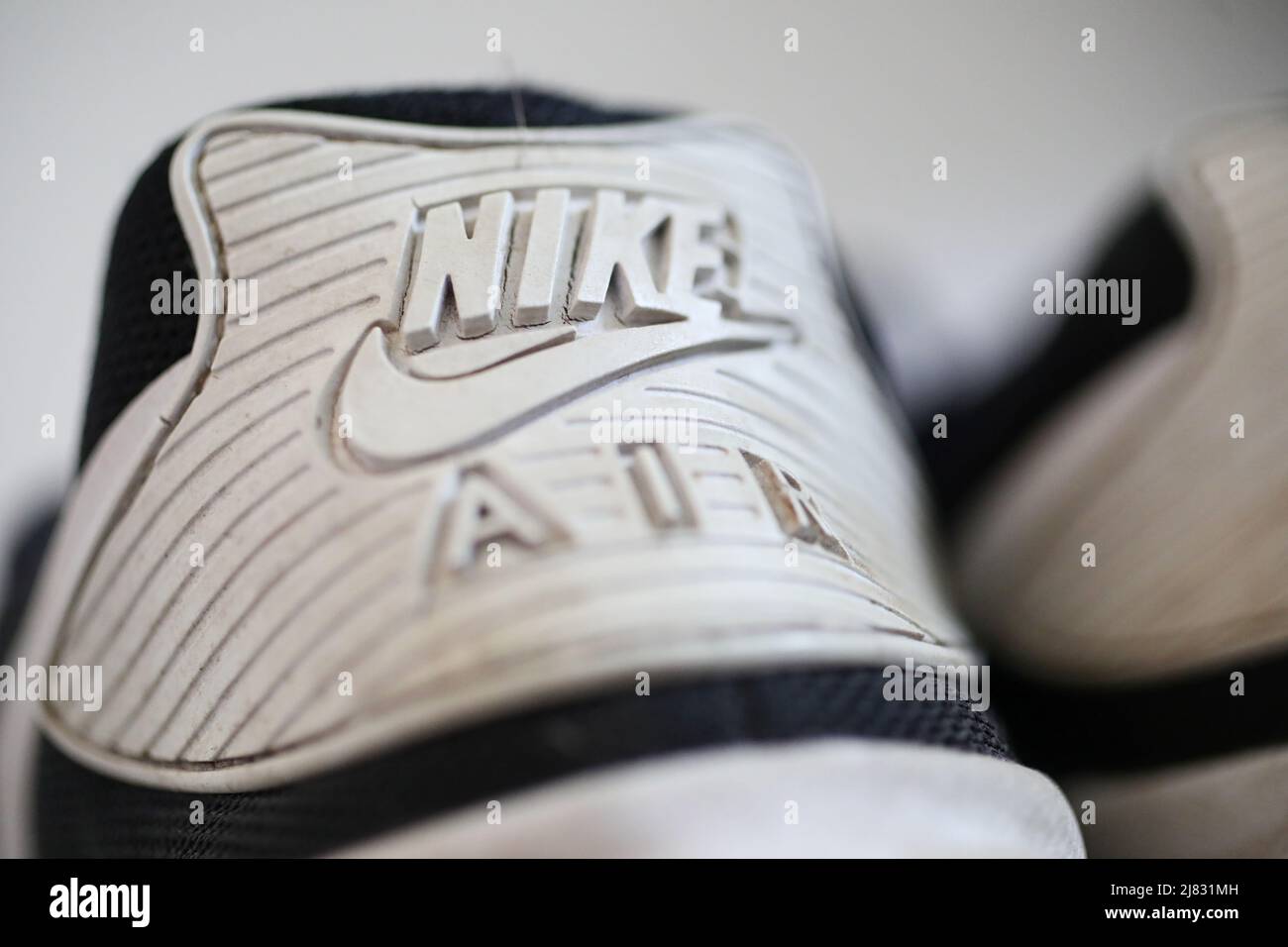 Zapatos nike air fotografías e imágenes de alta resolución - Alamy