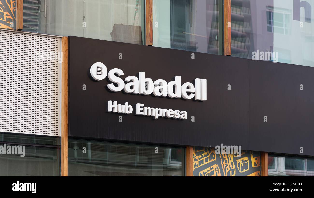 Banco sabadell fotografías e imágenes de alta resolución - Alamy