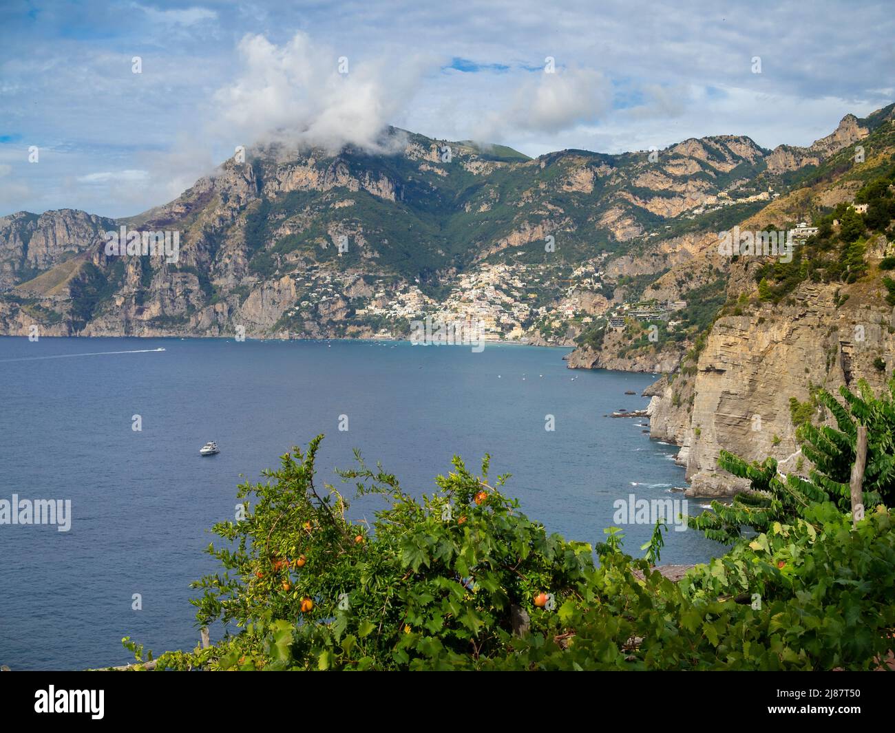 Costa de Amalfi, vista desde Praiano a Positano Foto de stock