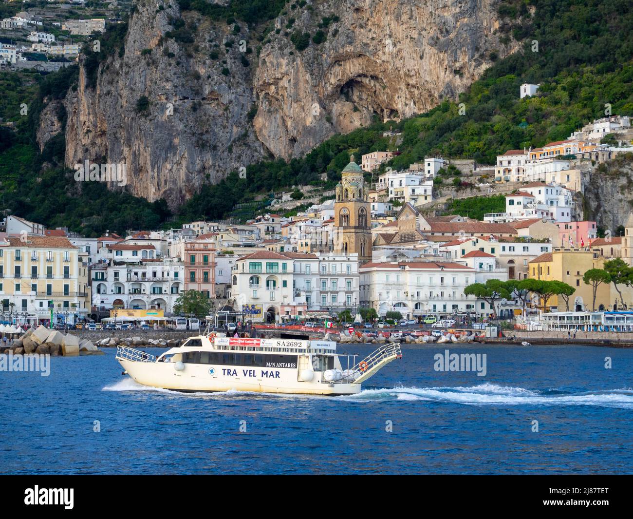 Amalfi visto desde el mar Foto de stock