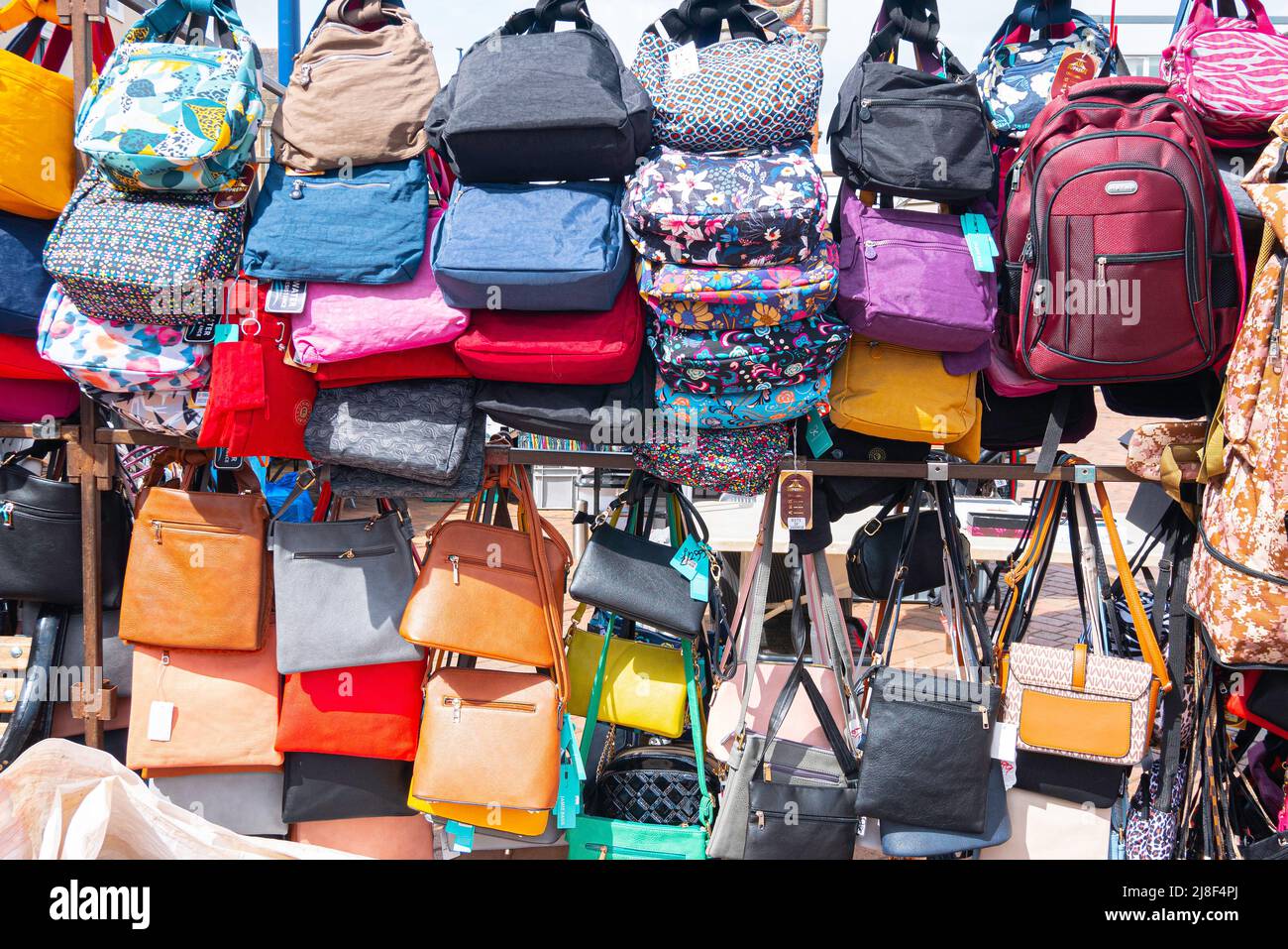 Carteras de bolsos fotografías e imágenes de alta resolución - Alamy