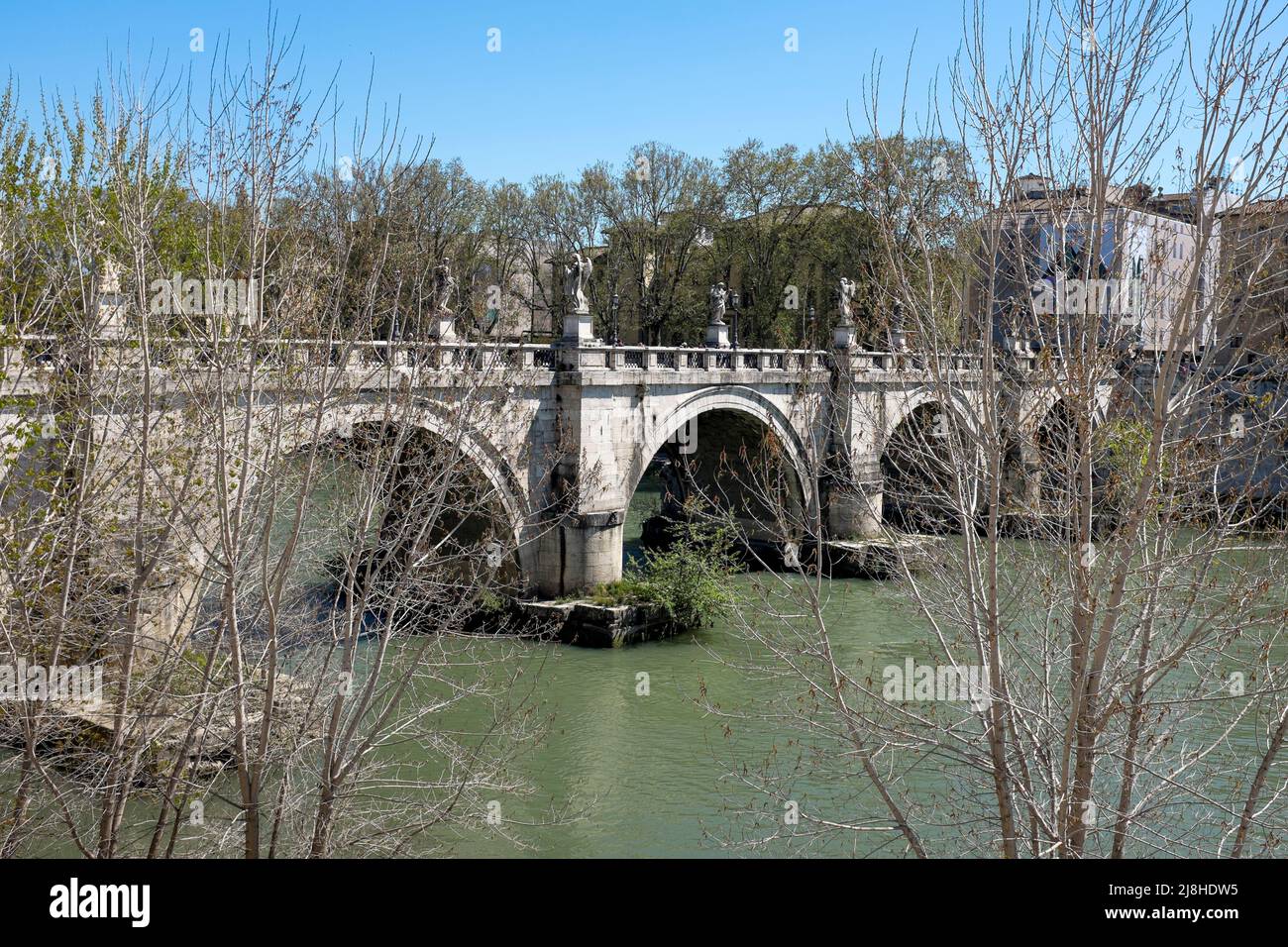 Puente de Sant'Angelo, Roma Italia Foto de stock