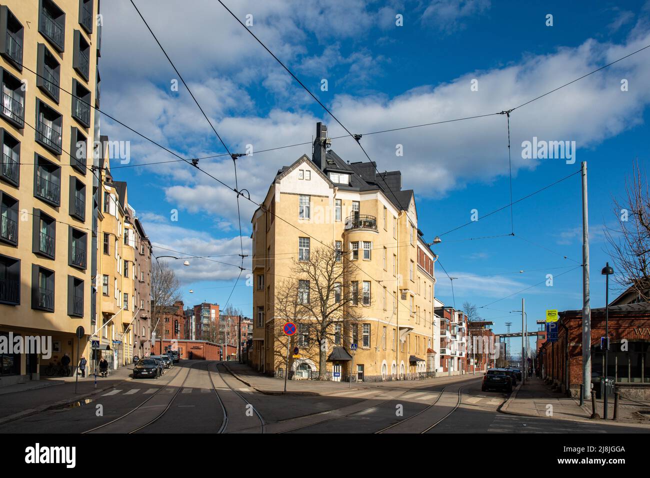 Edificios residenciales en el distrito Katajanokka de Helsinki, Finlandia Foto de stock