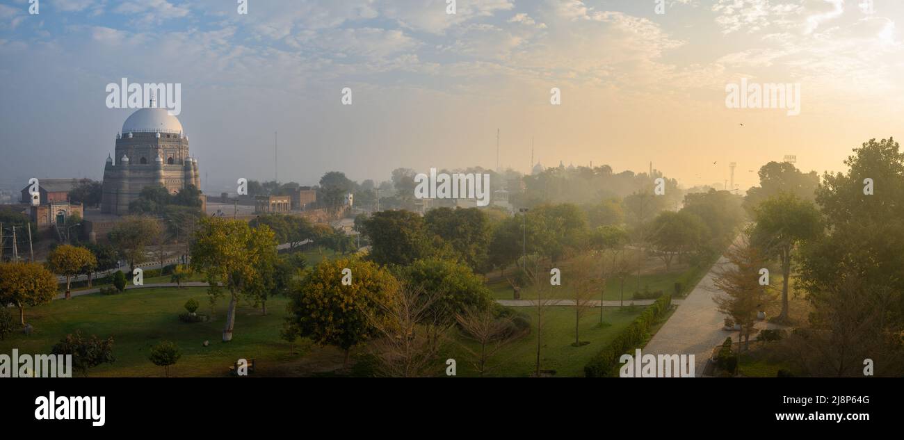 Multan pintoresca vista impresionante del parque Qasim Bagh Foto de stock
