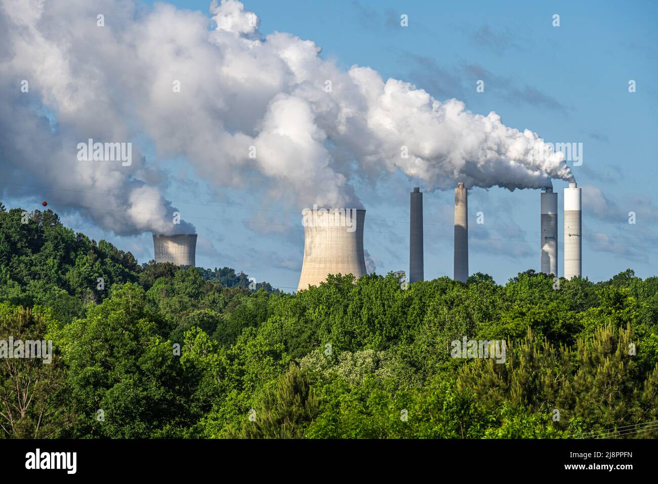 La planta de generación eléctrica James H. Miller Jr., alimentada con carbón, de Alabama Power Company, está situada cerca de Birmingham, en West Jefferson, Alabama. (EE. UU.) Foto de stock
