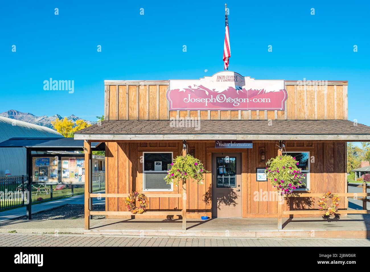 Cámara de Comercio en el centro de Joseph, Oregon, Estados Unidos Foto de stock