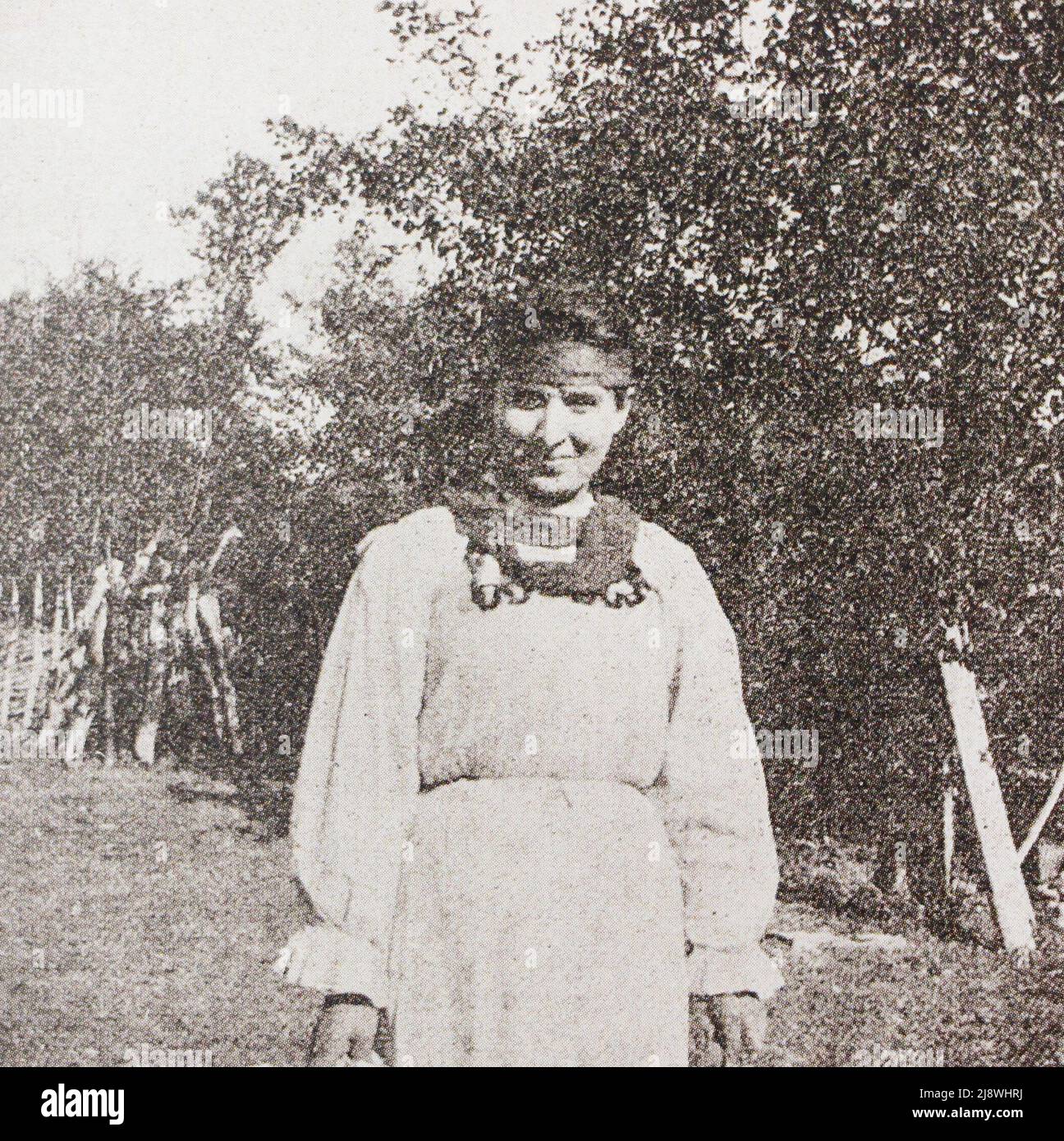 Campesina abjasa de la aldea de Barmysh en el Transcaucásico. Foto de principios del siglo 20th. Foto de stock
