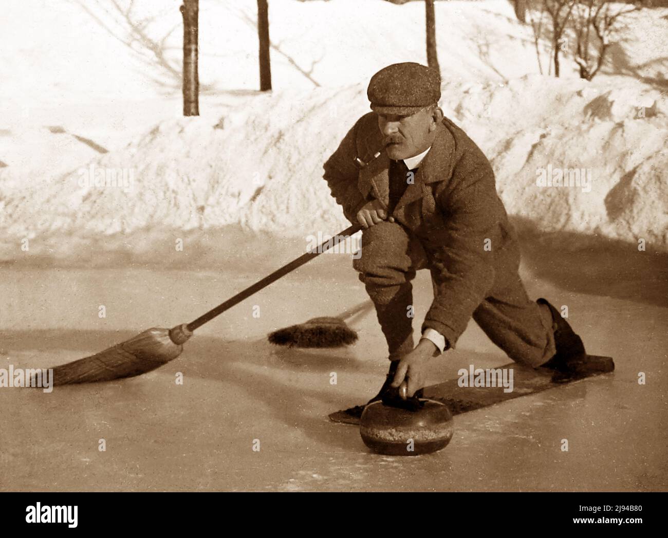 Curling, Escocia, principios de 1900s Foto de stock