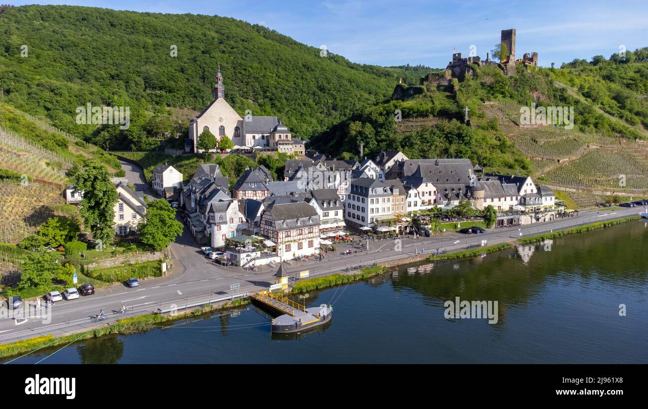 Beilstein, Castillo de Metternich o Burg Metternich, Valle del Mosela, Alemania Foto de stock