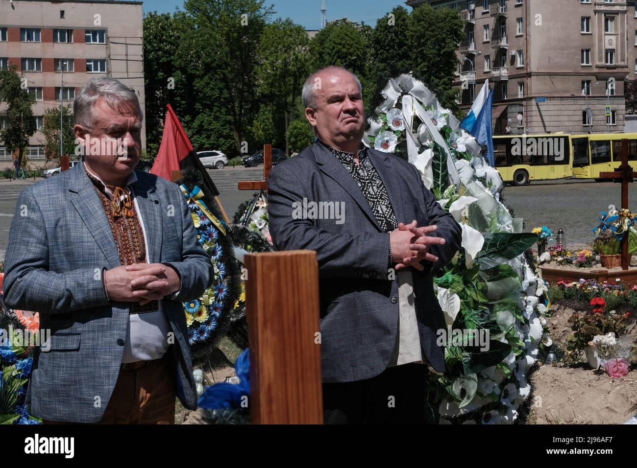 Camisas bordadas ucranianas fotografías e imágenes de alta resolución -  Página 2 - Alamy