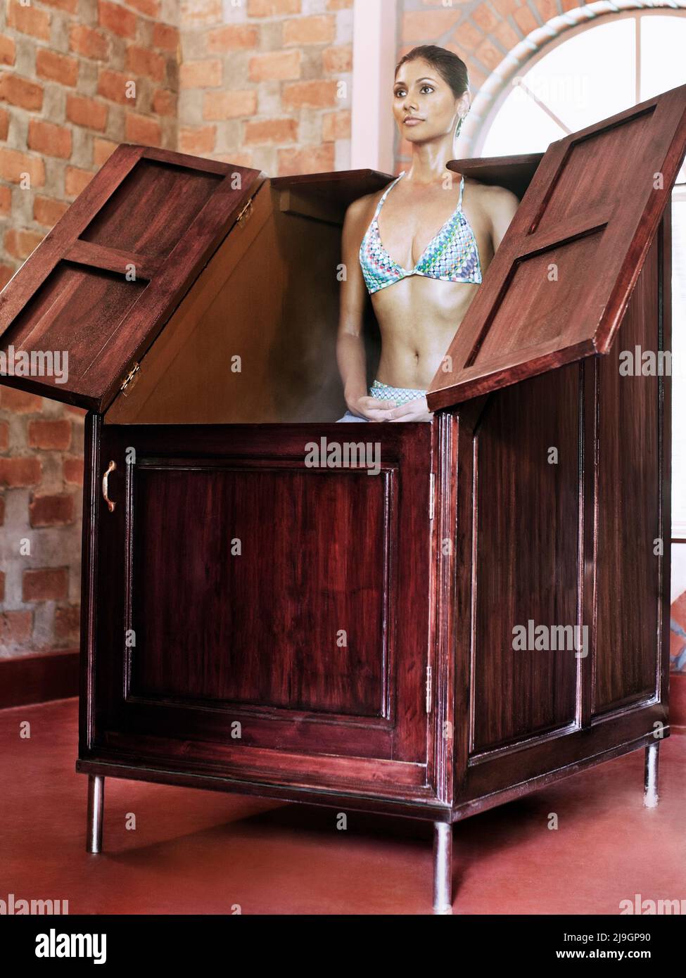 Bikini spa heat steam fotografías e imágenes de alta resolución - Alamy