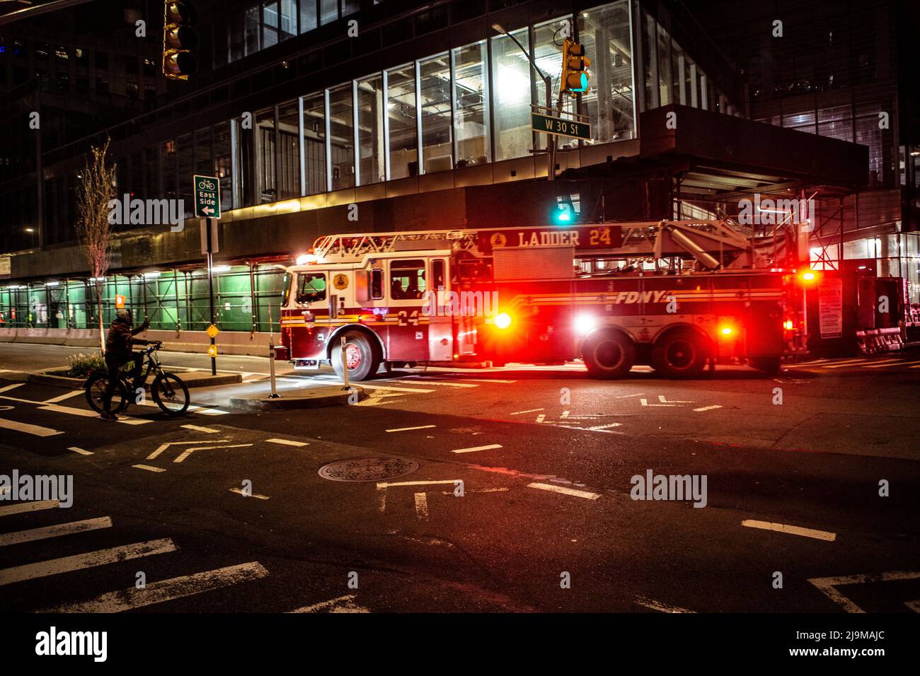 Abenddämmerung en den Strassen von New York Foto de stock