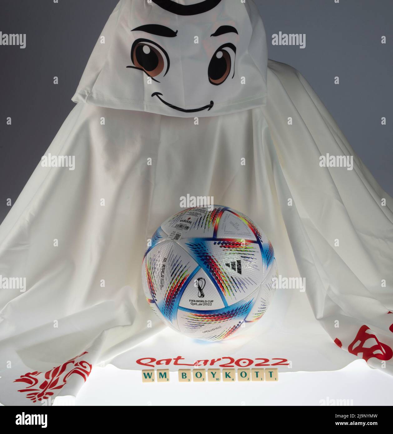 Fifa world cup mascot fotografías e imágenes de alta resolución - Página 7  - Alamy