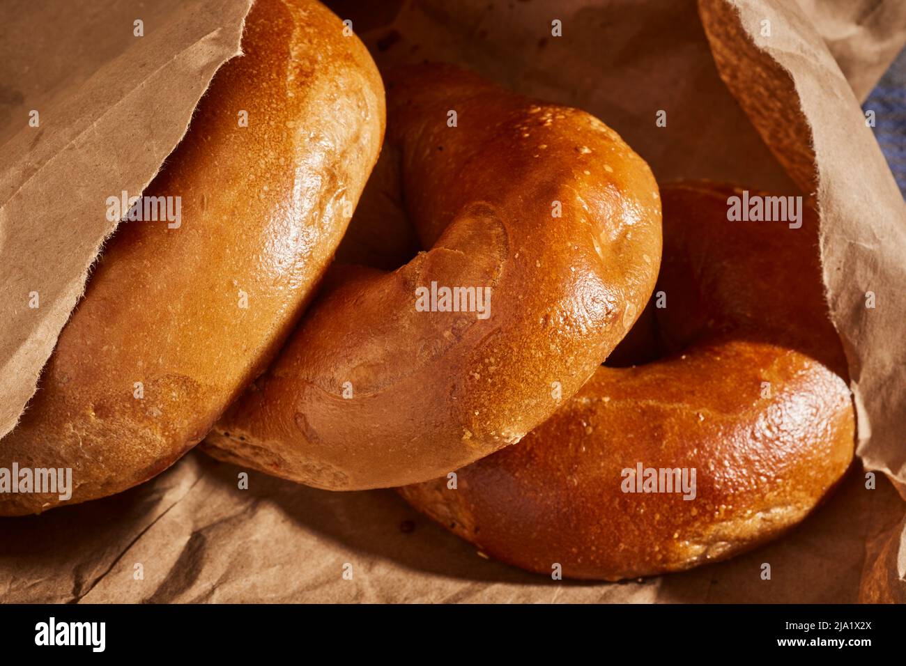 Bagels, el pan clásico de la Europa oriental judía Foto de stock