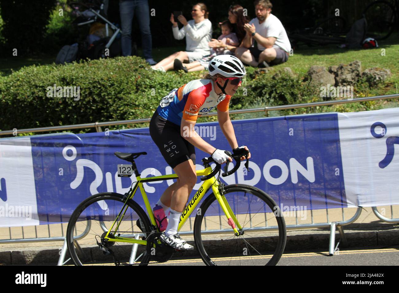 Maldon, Reino Unido. 27th de mayo de 2022. Etapa uno de la carrera ciclista  femenina RideLondon Classique 2022, parte del calendario de la gira mundial  femenina UCI. La carrera comienza en el