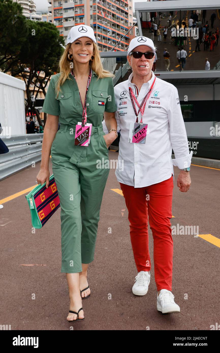 Tommy Hilfiger, Dee Ocleppo son vistos en el Gran Premio de Mónaco el 29 de  mayo de 2022 en el Principado de Mónaco. Foto de Marco  Piovanotto/ABACAPRESS.COM Fotografía de stock - Alamy
