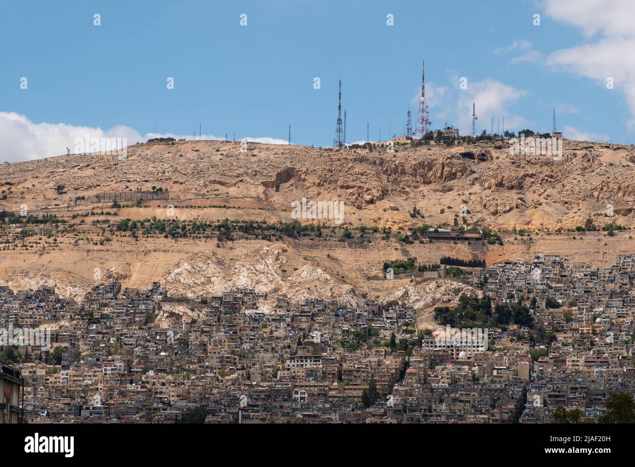 Zona residencial en la montaña (Monte Qasioun) en Damasco, Siria Foto de stock