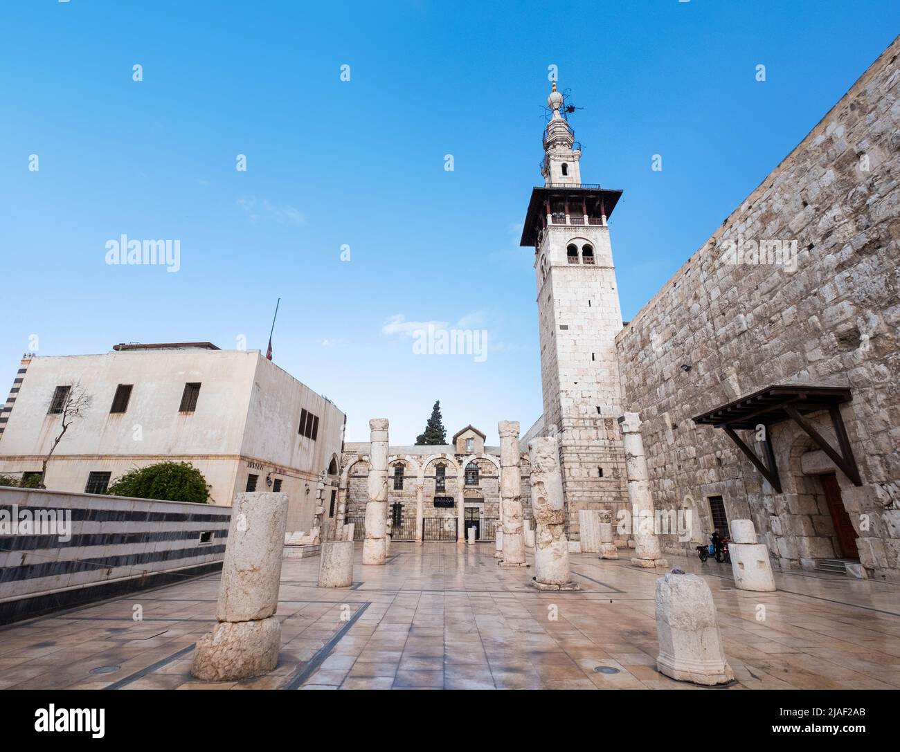 Damasco, Siria - Mayo de 2022: Exterior de la mezquita de Umayyad y mausoleo de Saladín en Damasco Foto de stock
