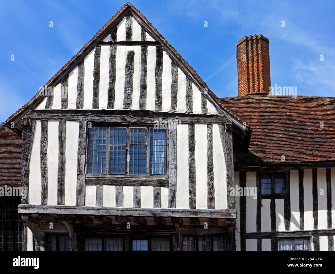 Detalle arquitectónico del pórtico de la Guildhall del Guild of Corpus Christi, del siglo 16th, en Lavenham, Suffolk, Inglaterra, Reino Unido. Foto de stock