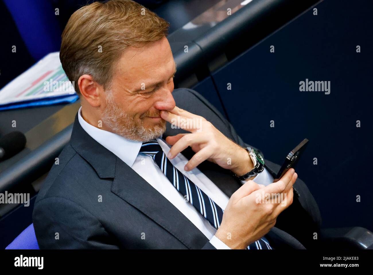 El Ministro de Finanzas alemán Christian Lindner asiste a una sesión de la Cámara Baja del parlamento alemán, Bundestag, en Berlín, Alemania, el 31 de mayo de 2022. REUTERS/Hannibal Hanschke Foto de stock