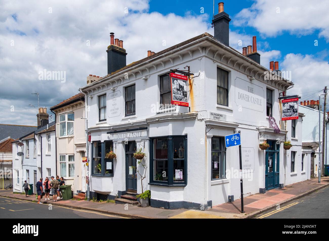 El pub Dover Castle en la calle Southover en el barrio de Brighton en Hanover Foto de stock