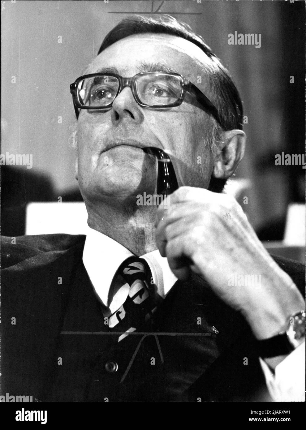 Karl August Fritz Schiller (24. 1911 – 26 de abril. 1994 de diciembre) war ein deutscher Wissenschaftler und Politiker (SPD). Er war von 1966 bis 1972 erster sozialdemokratischer Bundesminister für Wirtschaft und von 1971 bis 1972 zusätzlich Bundesminister der Finanzen. Foto de stock