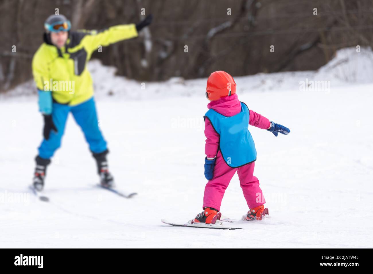 Personificación Salida hacia bloquear Equipo de esquí para niños fotografías e imágenes de alta resolución -  Página 5 - Alamy